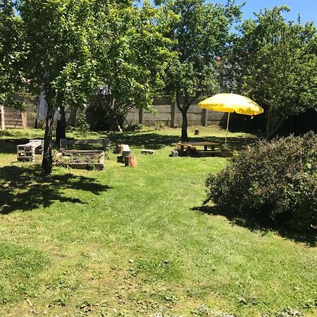 Casa Vieja Hostel & Camping Пуерто Варас Екстериор снимка