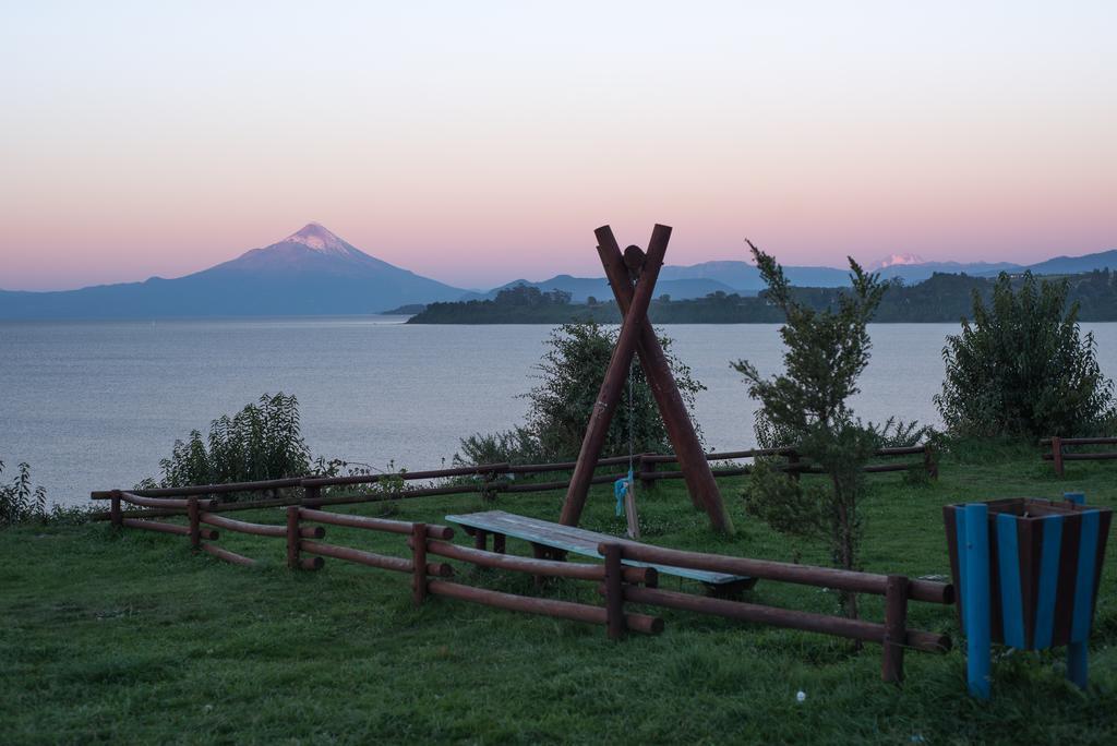 Casa Vieja Hostel & Camping Пуерто Варас Екстериор снимка